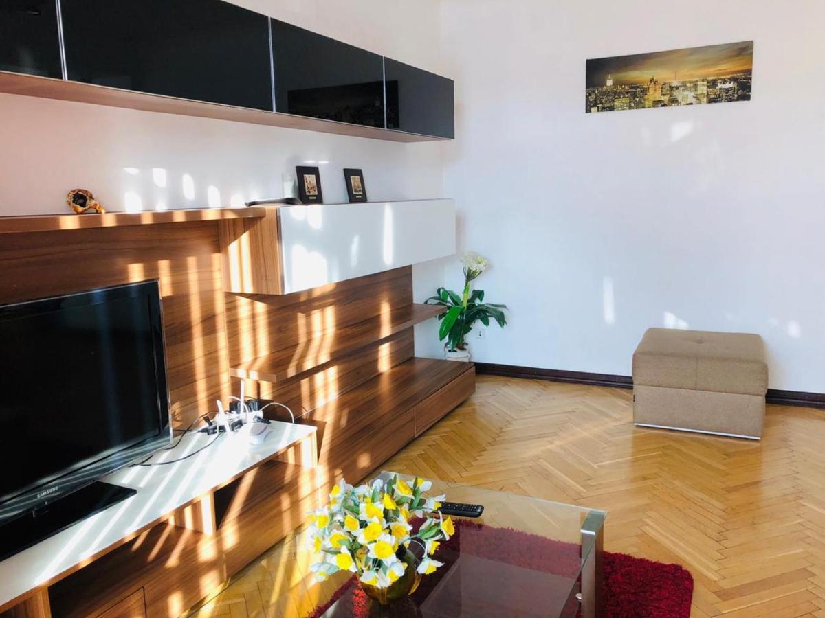 Ferienwohnung Amazing View Of Maydan! Kiew Exterior foto