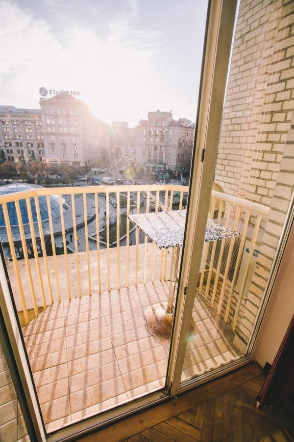 Ferienwohnung Amazing View Of Maydan! Kiew Exterior foto
